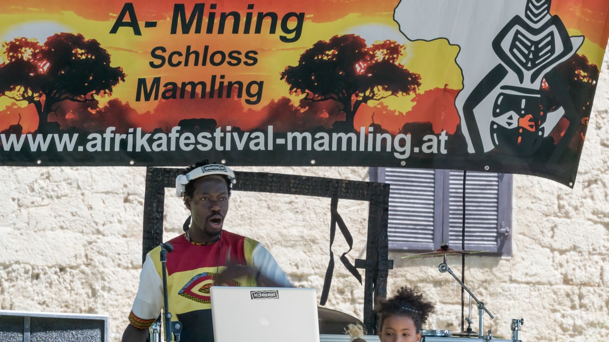 O Fotomagazin  /  Afrikafestival Schloss Mamling 2019